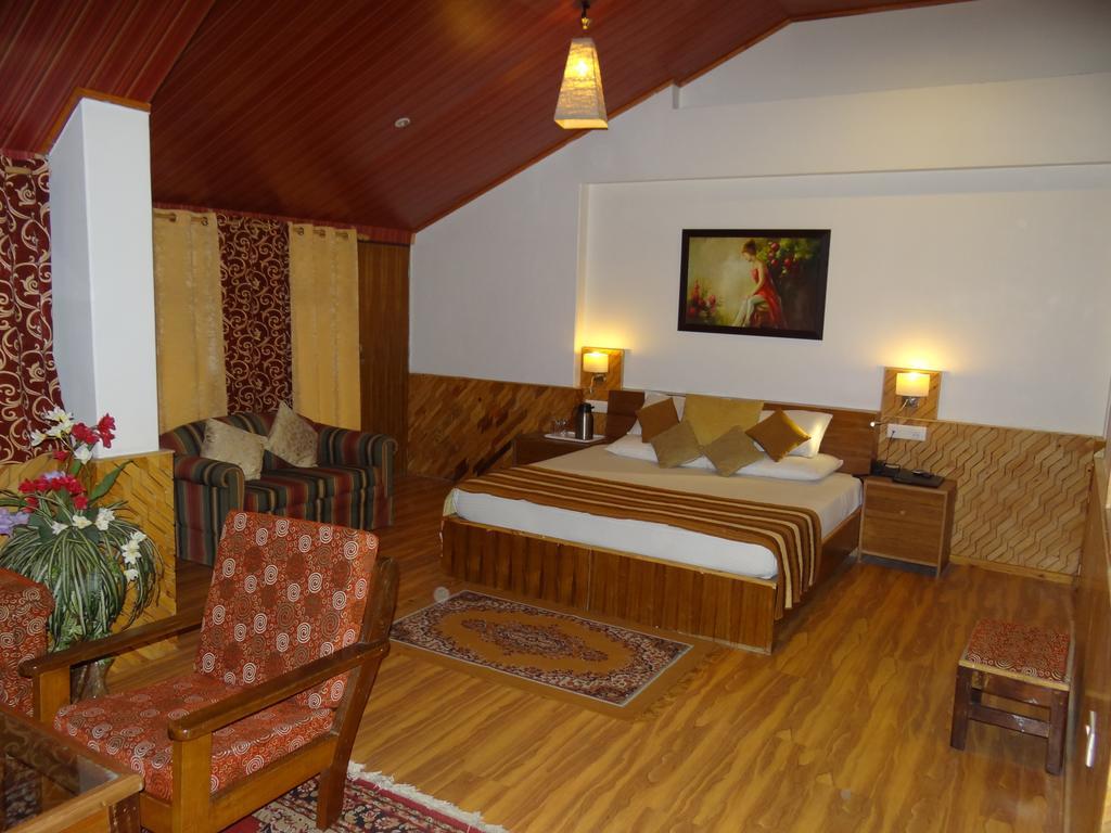 Hotel Natraj Manali Dharamshala Kamer foto