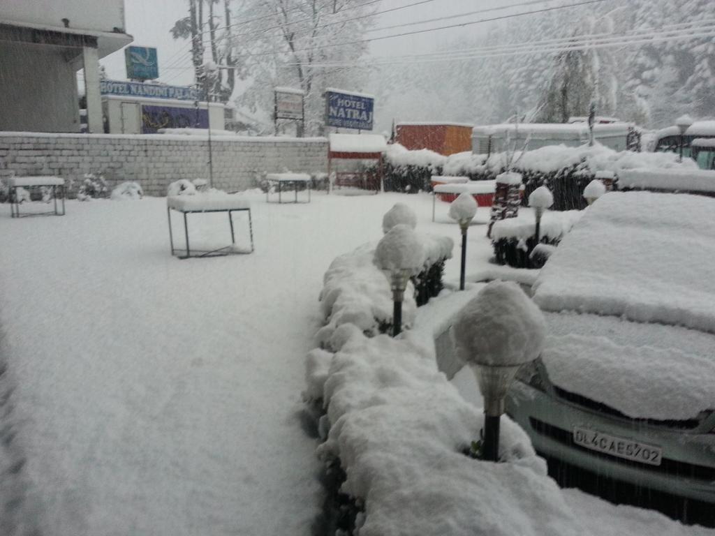 Hotel Natraj Manali Dharamshala Buitenkant foto