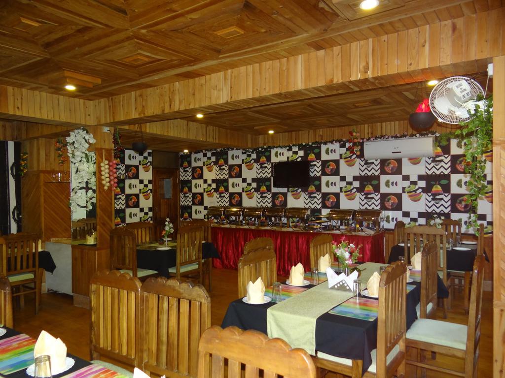 Hotel Natraj Manali Dharamshala Buitenkant foto